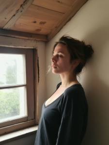 Découvrez une femme mature et séduisante en quête de deux hommes pour un plan cul intense !